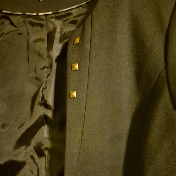 Black Cropped Jacket - Picture 3 of 6